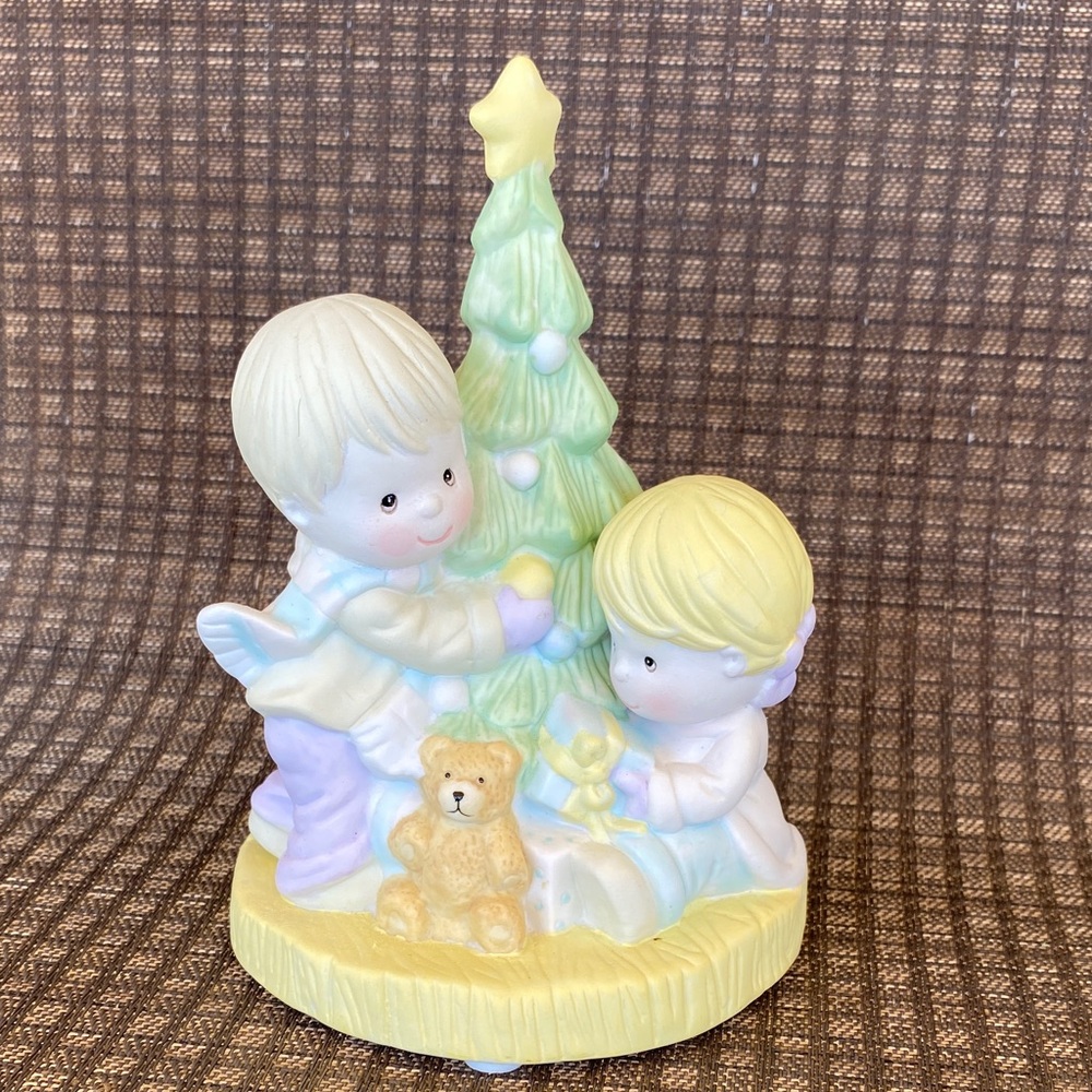 Christmas Figurine with Children and Tree